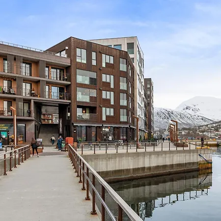 Arctic Homes - Vervet Apartment, Stunning Views Apartament